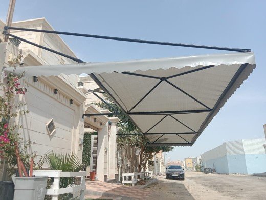مظلات سيارات متحركة